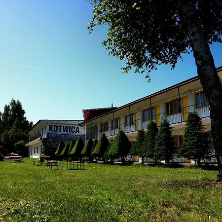 פארק נופש Ow Kotwica מיצ'יצ'ניו